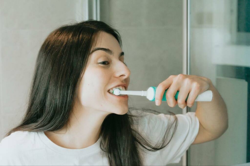 Oto jak poprawnie myć zęby
